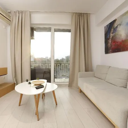 2 Bedroom With Amazing View In Center * Bükreş