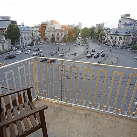 2 Bedroom With Amazing View In Center アパート