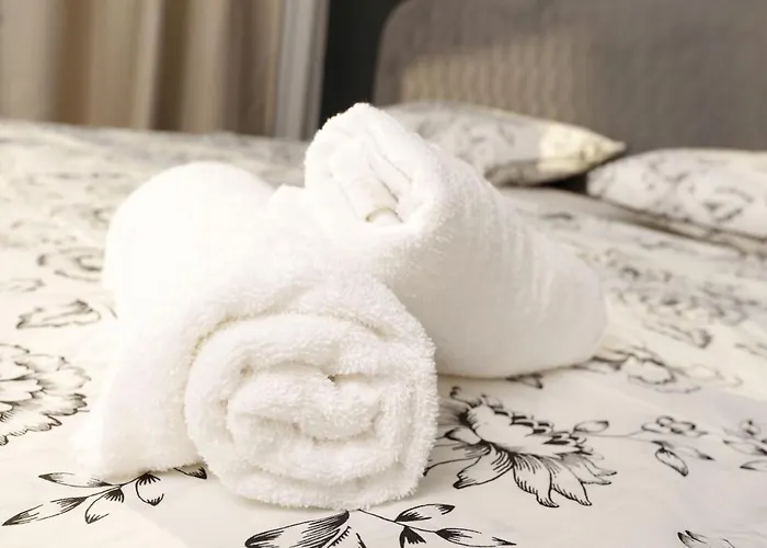 2 Bedroom With Amazing View In Center 부쿠레슈티