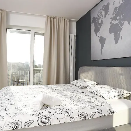 Apartment 2 Bedroom With Amazing View In Center Bucharest