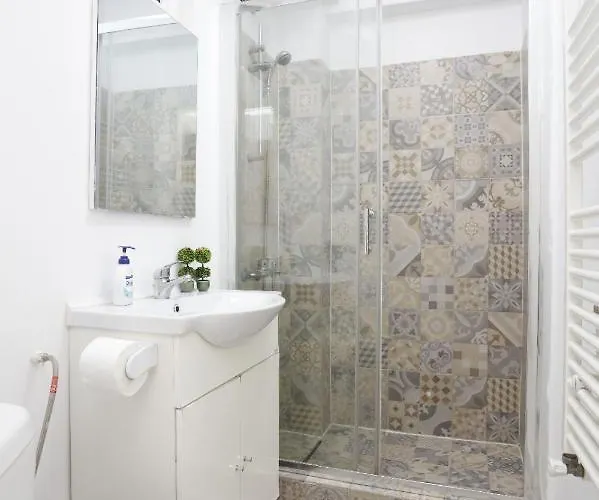 2 Bedroom With Amazing View In Center アパート